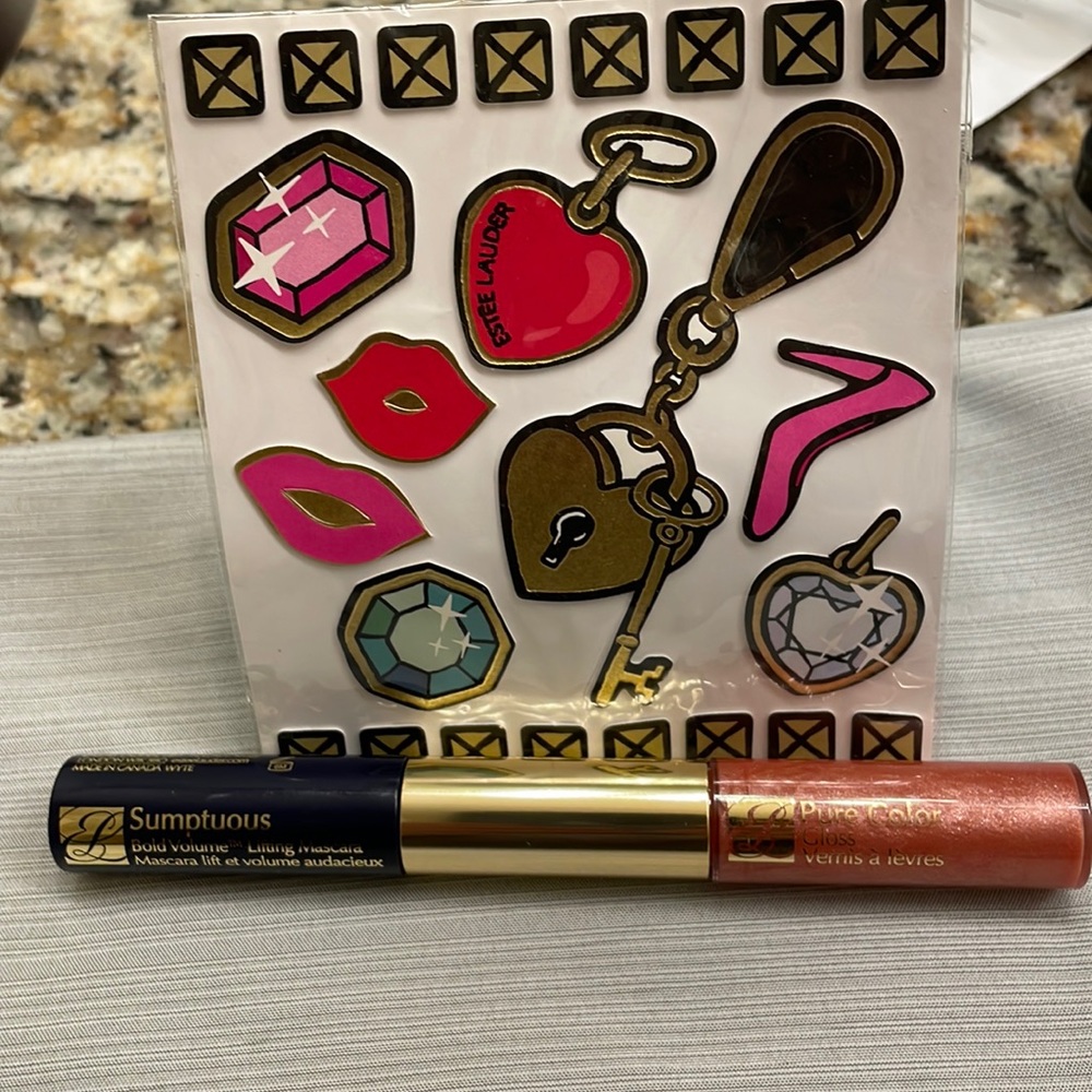 ESTEE LAUDER the winner tool NEW Exclusive edition! Gloss lipstick and mascara.
